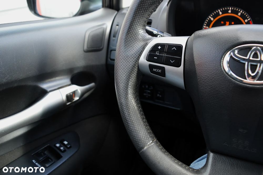 Toyota Auris 1.33 VVT-i Active - 20