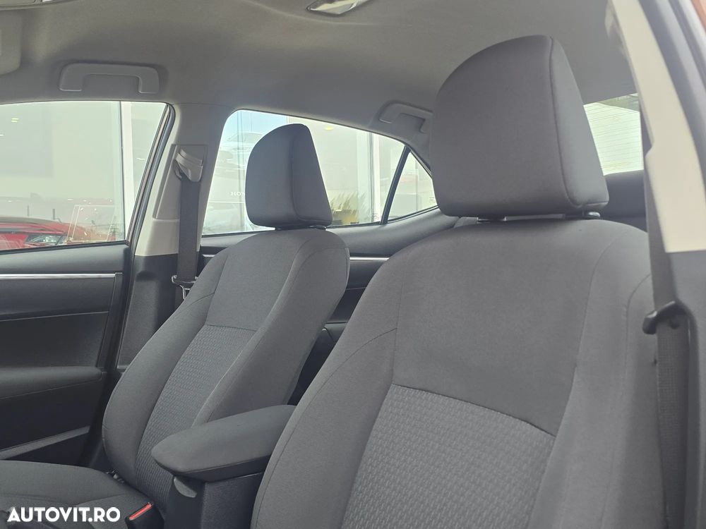 Toyota Corolla 1.6 Valvematic Terra - 12