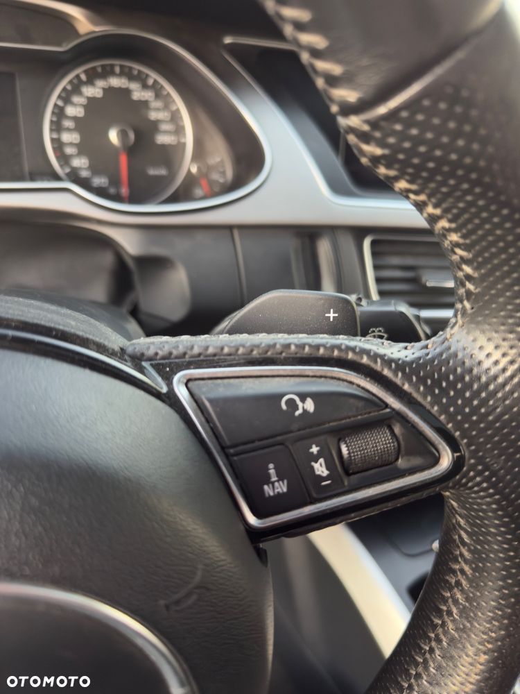 Audi A4 Limousine - 14