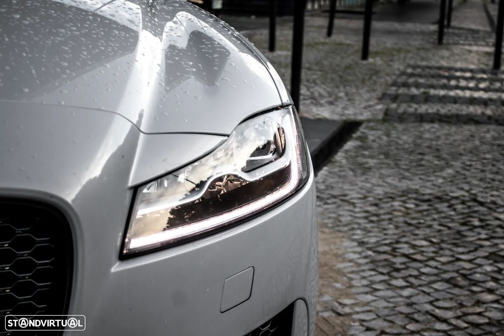 Jaguar XF Sportbrake 20d AWD Aut. R-Sport - 8