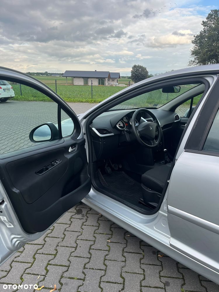 Peugeot 207 - 7