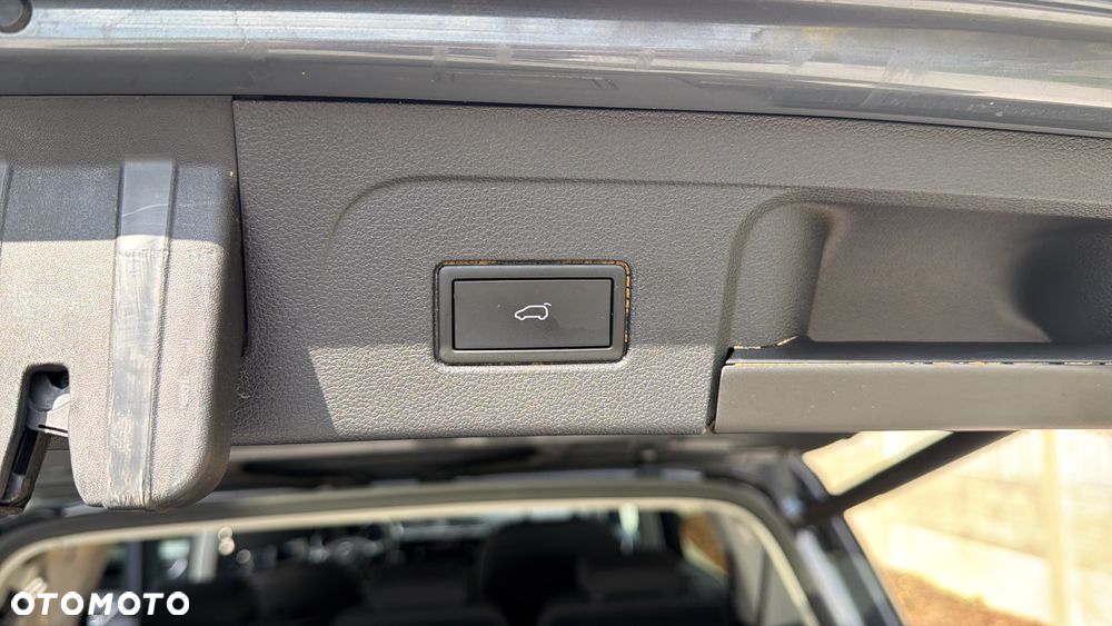 Volkswagen Touran 1.5 TSI ACT OPF DSG Trendline - 27