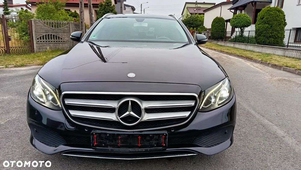 Mercedes-Benz Klasa E 220 d 9G-TRONIC - 34