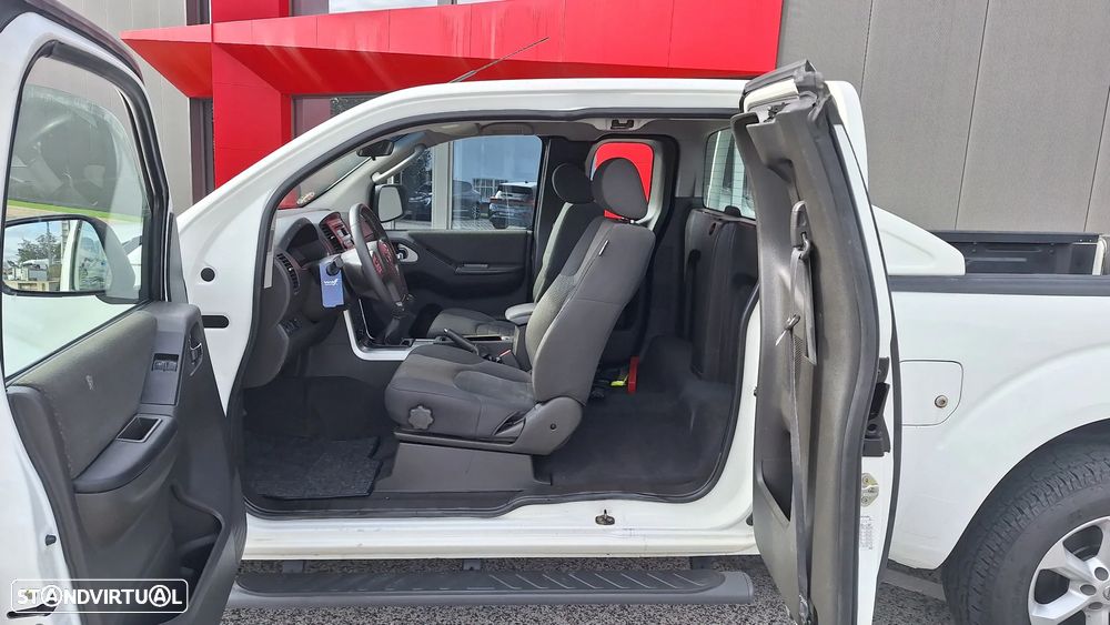 Nissan Navara king Cab 2l 4x4 - 15