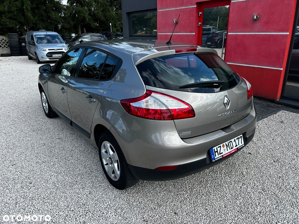 Renault Megane 1.6 16V Confort Authentique - 4