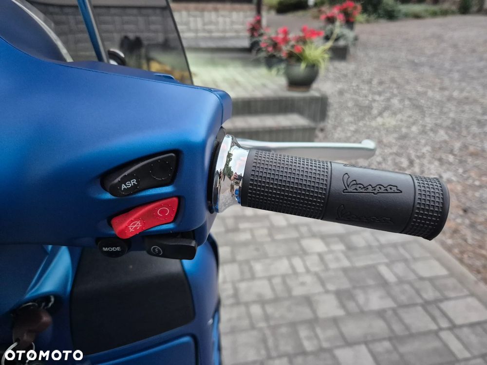 Vespa GTS - 17