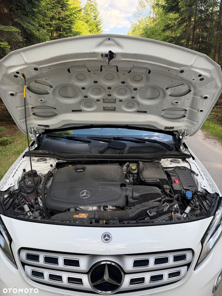 Mercedes-Benz GLA 250 7G-DCT - 17