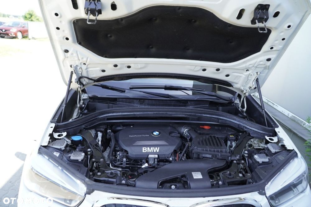 BMW X1 sDrive18d Advantage sport - 31