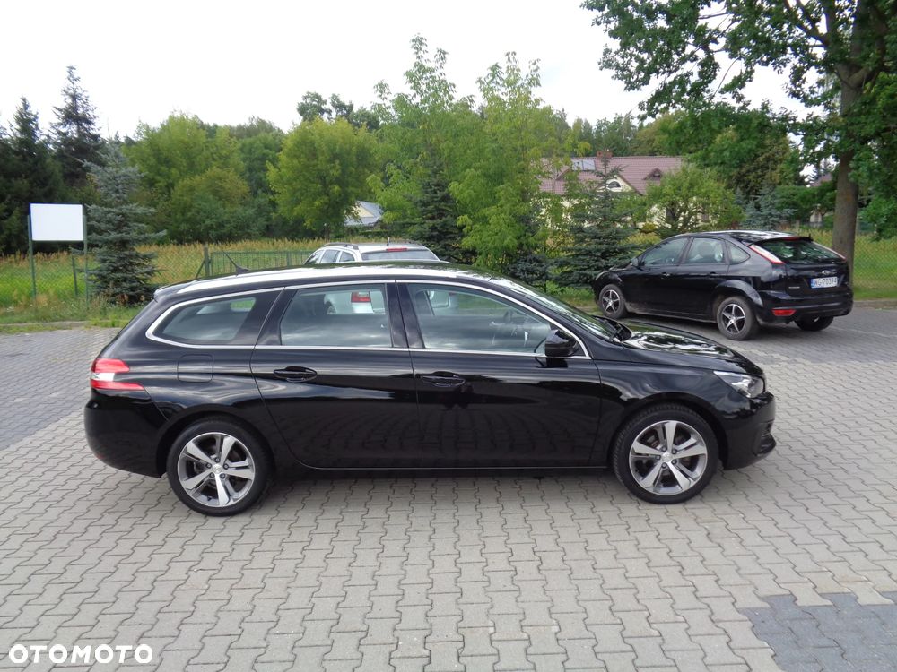 Peugeot 308 BlueHDi 130 EAT8 Stop & Start Active Business-Paket - 10