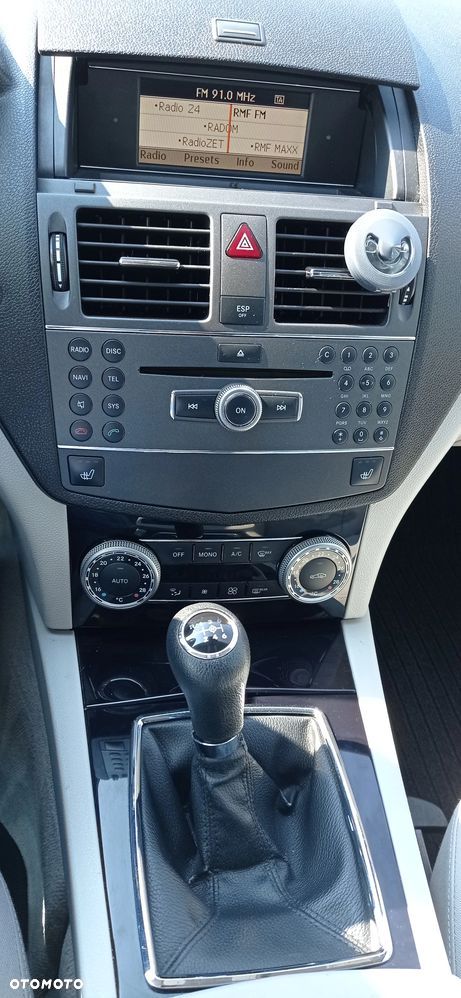 Mercedes-Benz C-Class 2009 photo 3