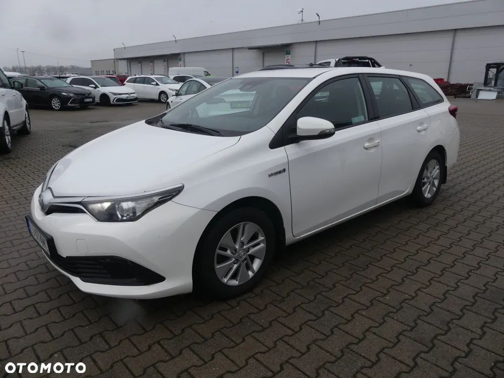 Toyota Auris - 1