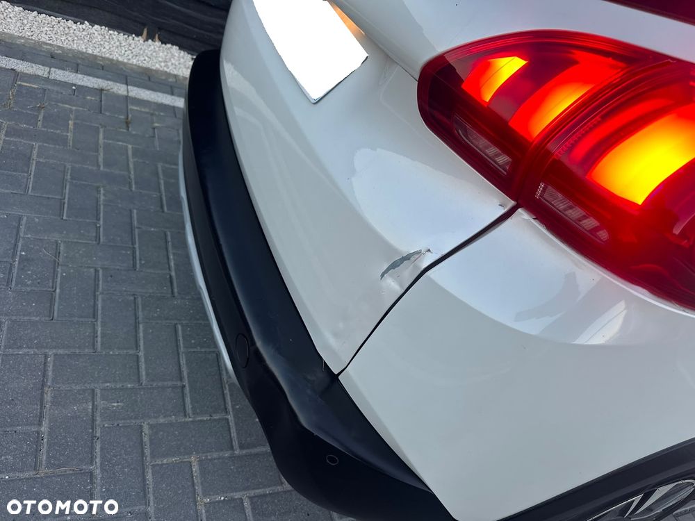 Peugeot 2008 PureTech 110 Stop&Start EAT6 Allure - 32