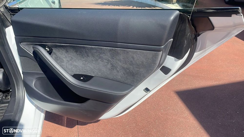 Tesla Model 3 Standard RWD Plus - 25