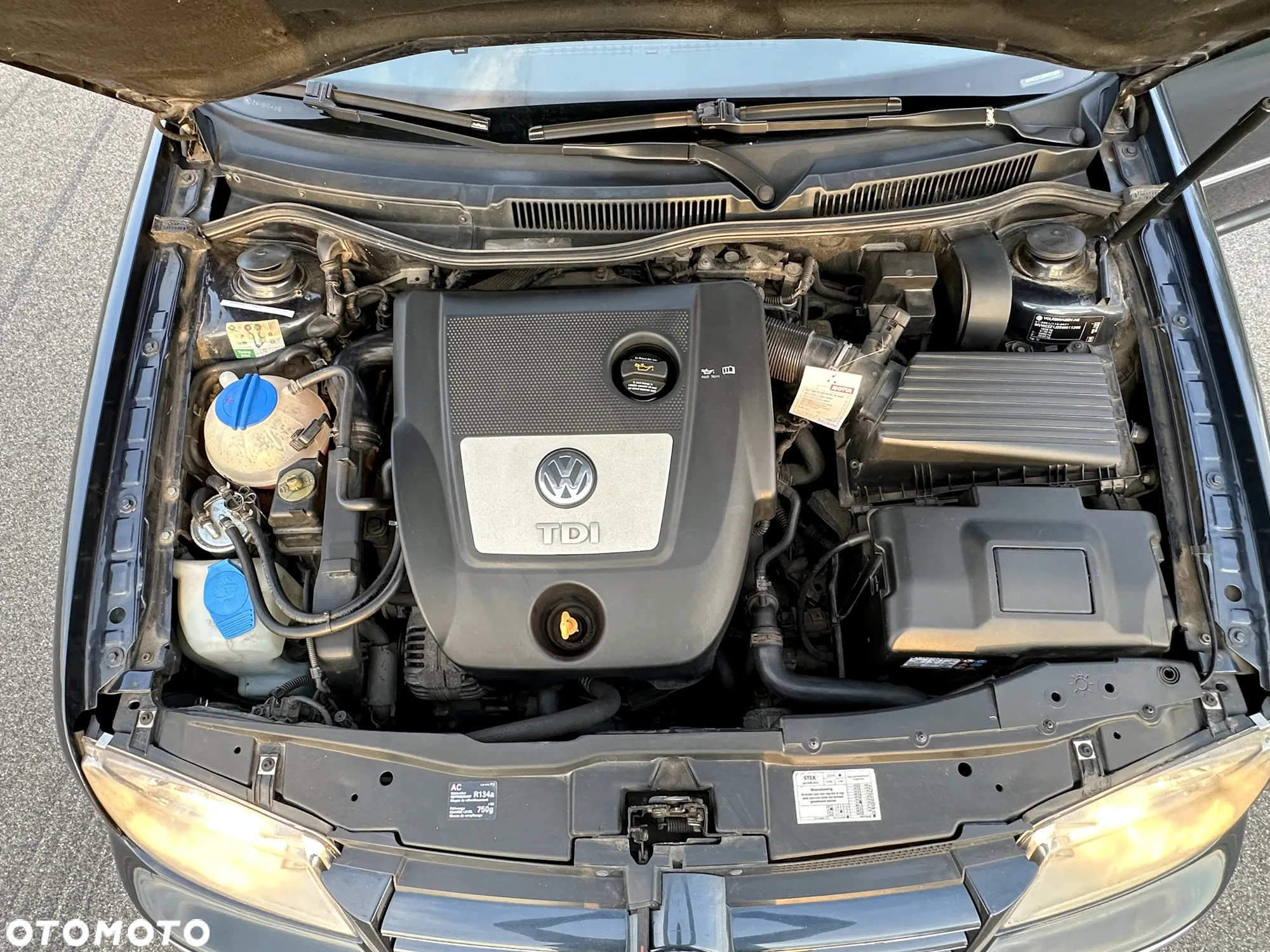 Volkswagen Bora Variant 1.9 TDI Highline - 15