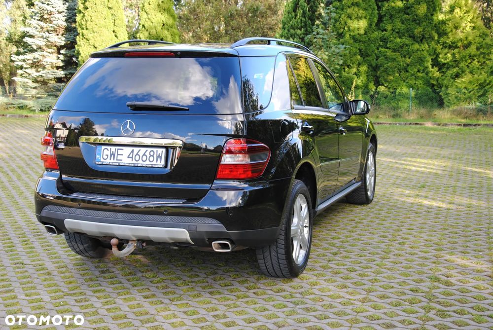 Mercedes-Benz ML - 10