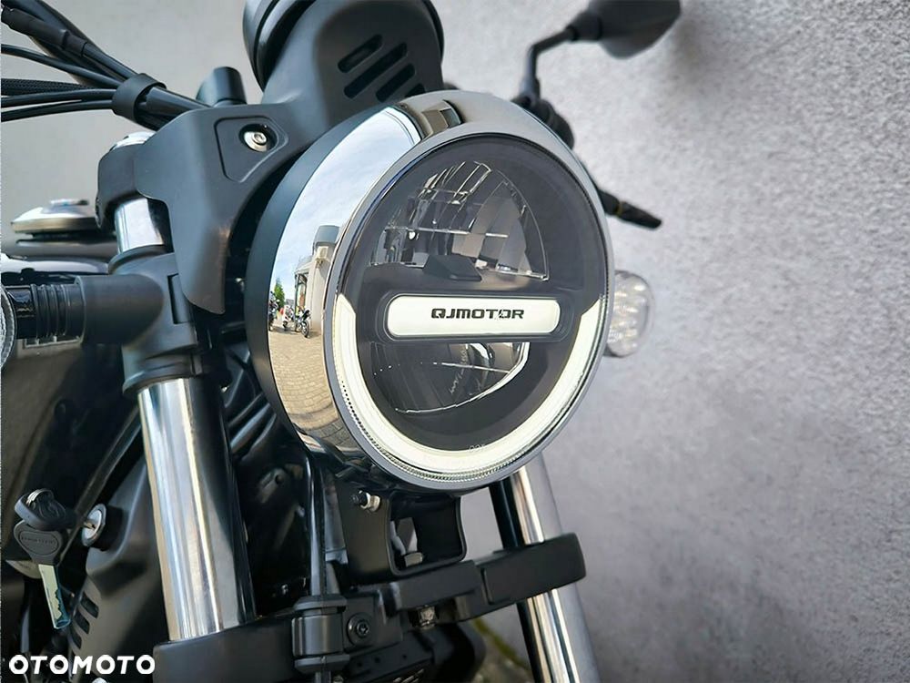QJMOTOR SRV 125 - 4