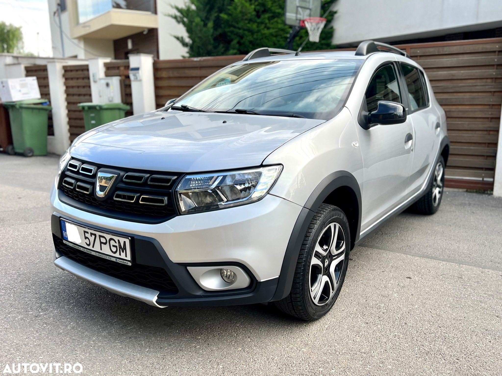 Dacia Sandero Stepway - 1