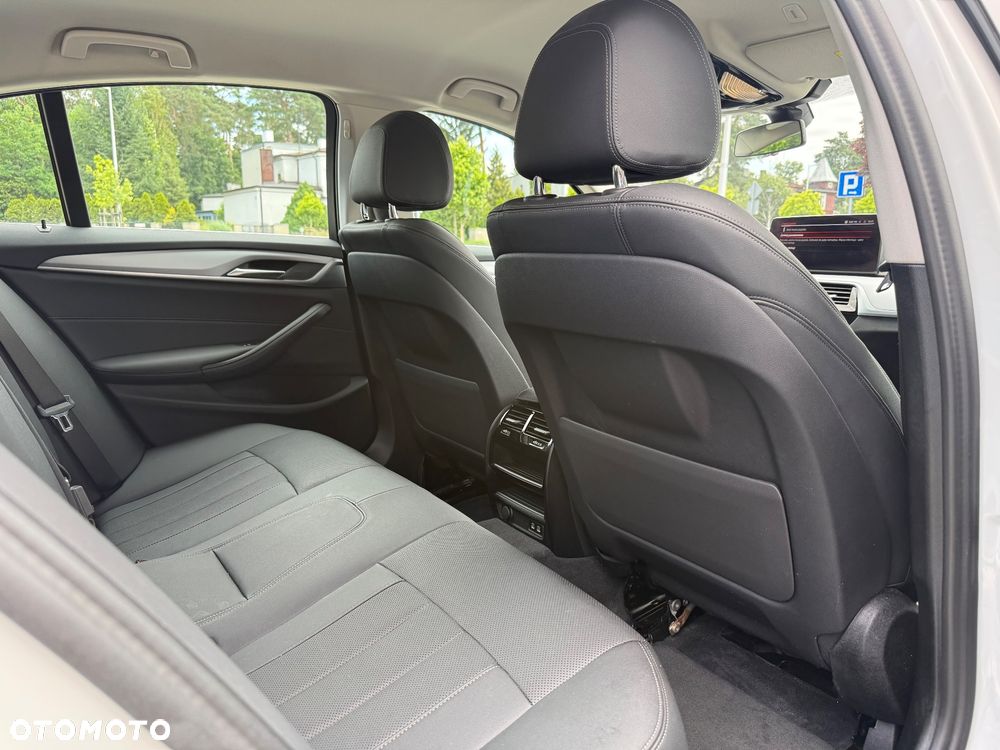 BMW Seria 5 518d mHEV Business Edition - 18