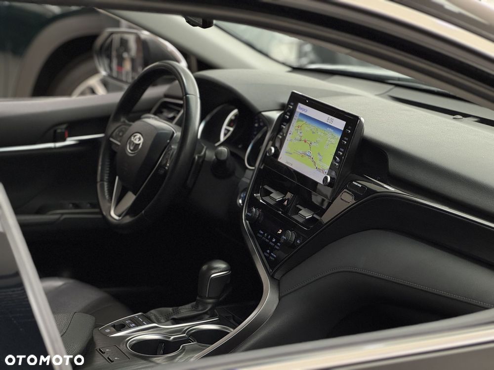 Toyota Camry - 38