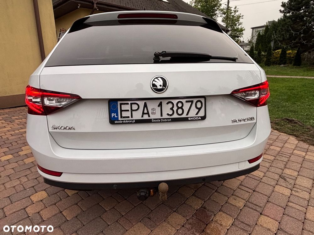 Skoda Superb 2.0 TDI Ambition DSG - 6
