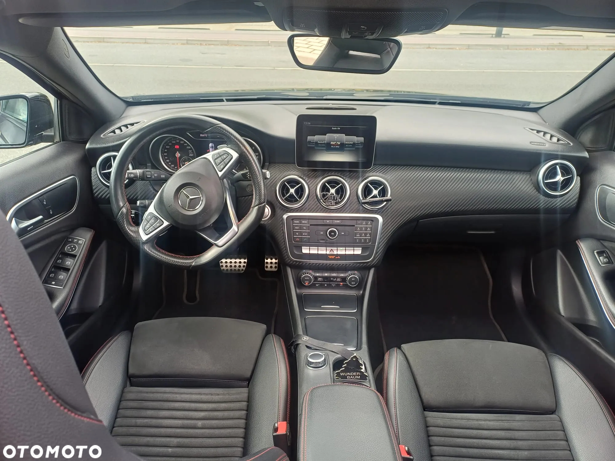 Mercedes-Benz Klasa A 200 CDI 4Matic 7G-DCT AMG Line - 16