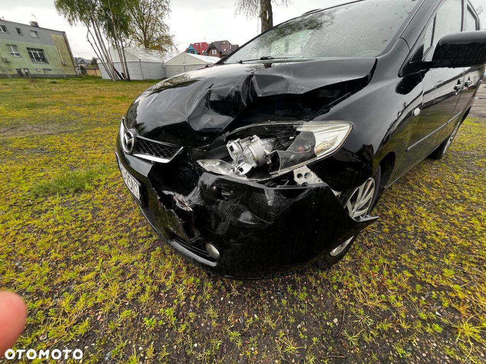 Mazda 5 - 7