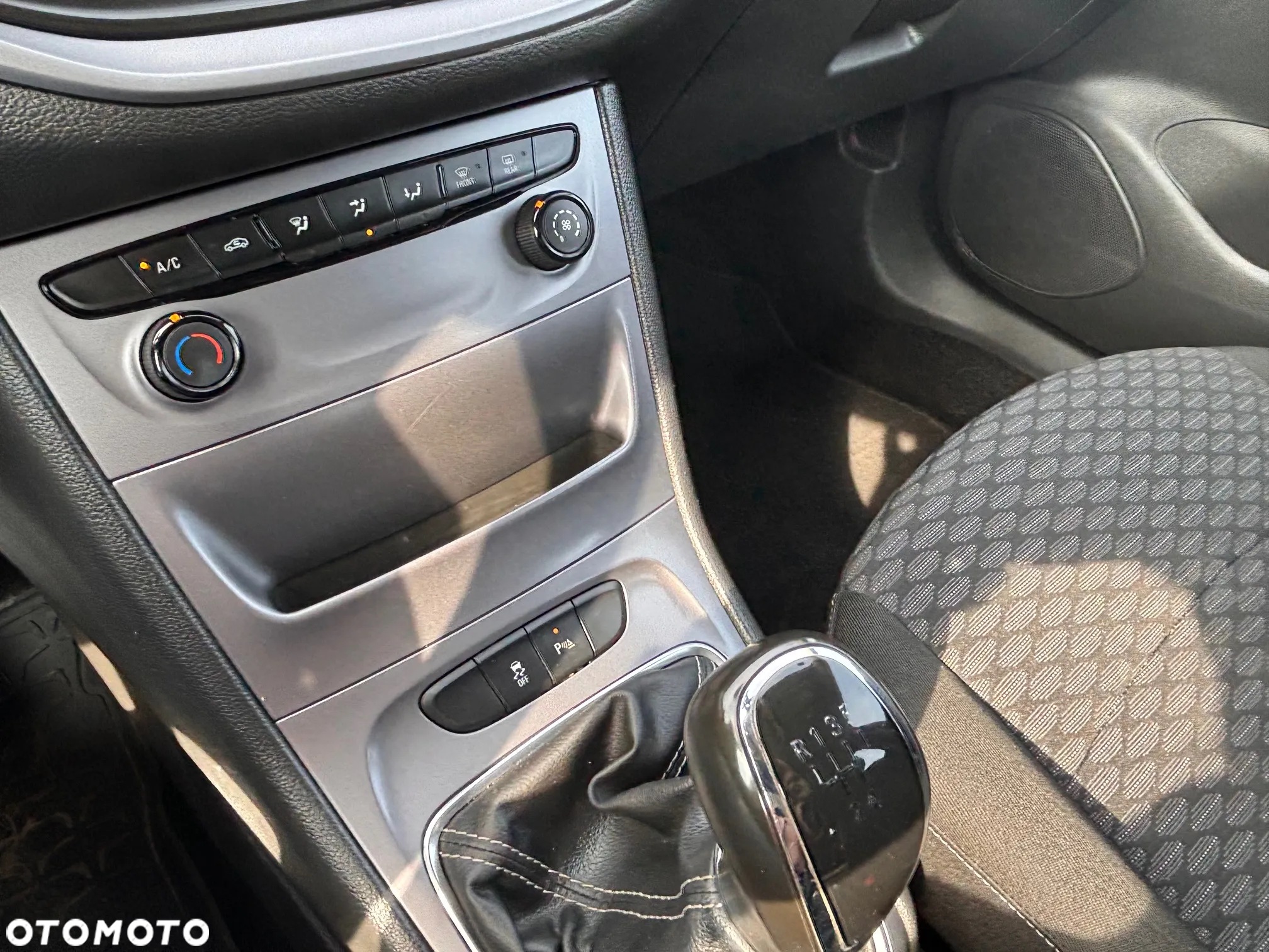 Opel Astra 1.4 Sports Tourer Selection - 21