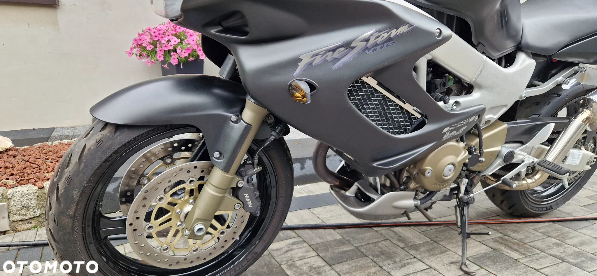 Honda VTR - 3