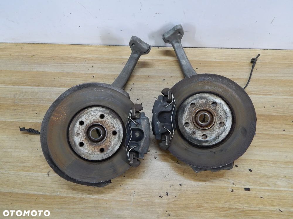 Zwrotnica piasta goleń przód Audi A4 B8 A5 8T A6 c7 c6 Q5 08-16 Łuków części - 1