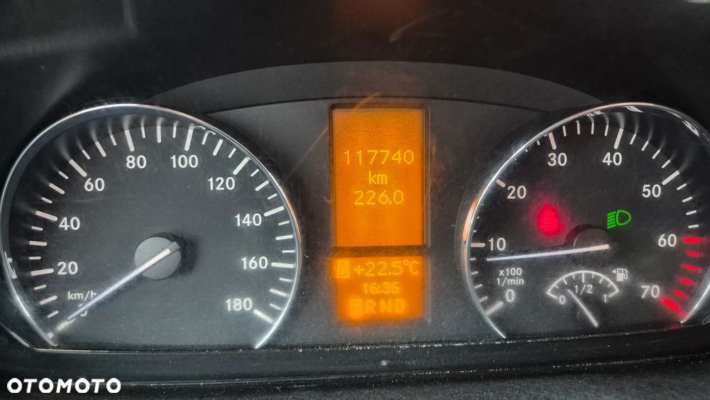 Mercedes-Benz SPRINTER - 31
