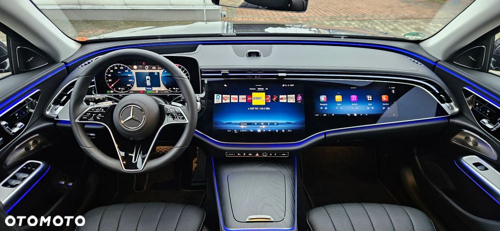 Mercedes-Benz Klasa E 300e 9G-TRONIC - 17