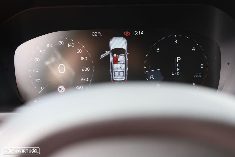 Volvo XC 90 2.0 D5 Momentum AWD - 25