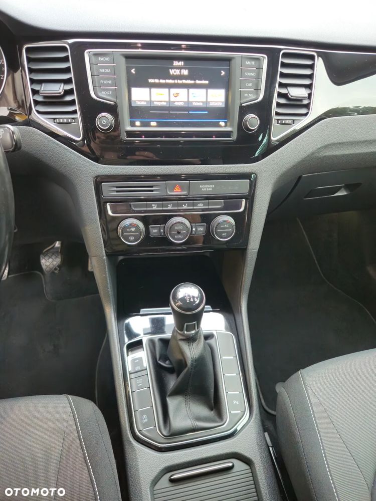 Volkswagen Golf Sportsvan VII SV 1.4 TSI BMT Highline - 18