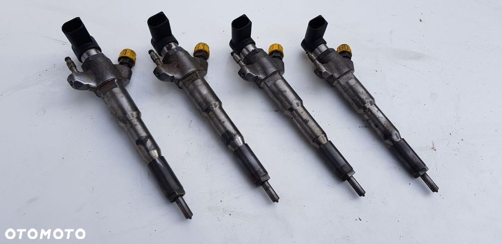 Wtryskiwacze Master III 2,3 DCi Biturbo nr 166000372R świeże - 2