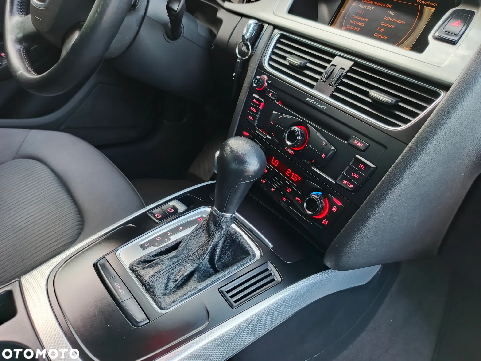 Audi A4 Avant 2.0 TDI Multitronic - 31