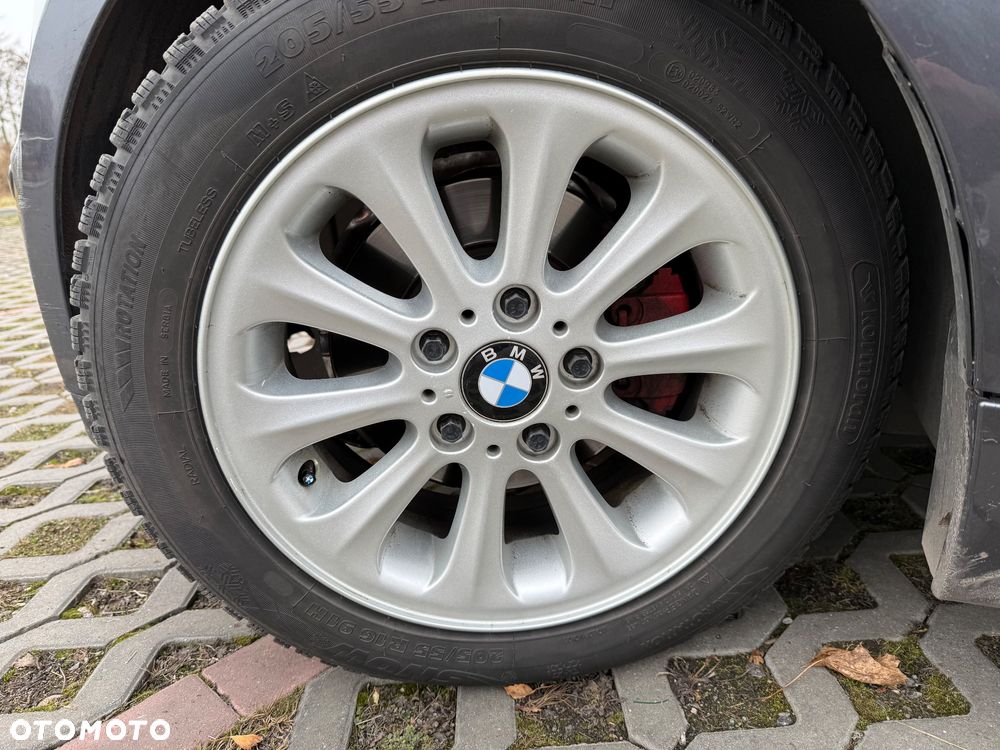 BMW Seria 1 120d - 31