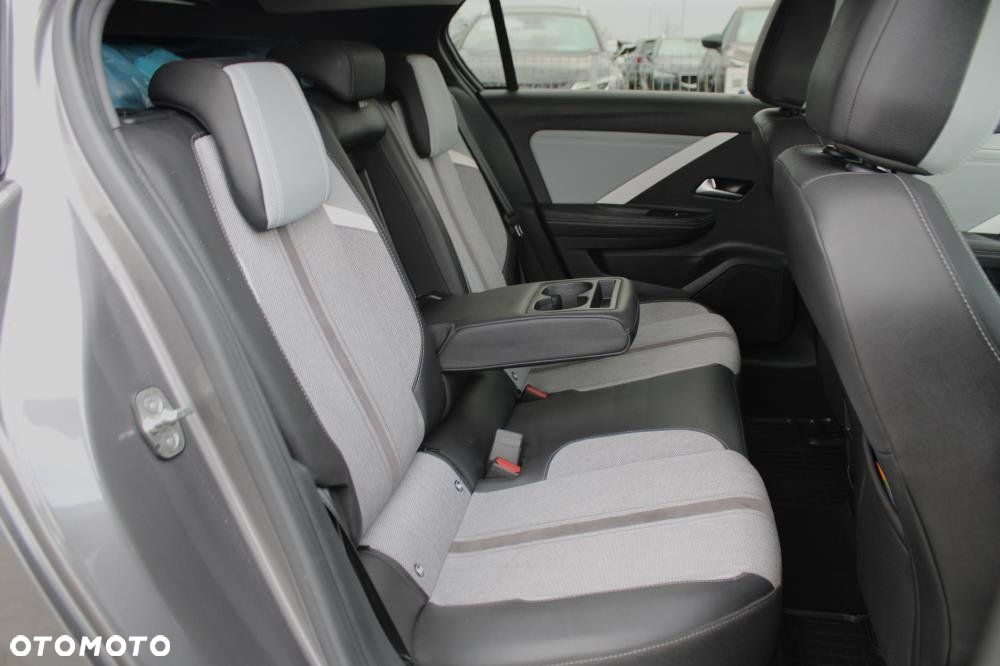 Opel Astra - 11