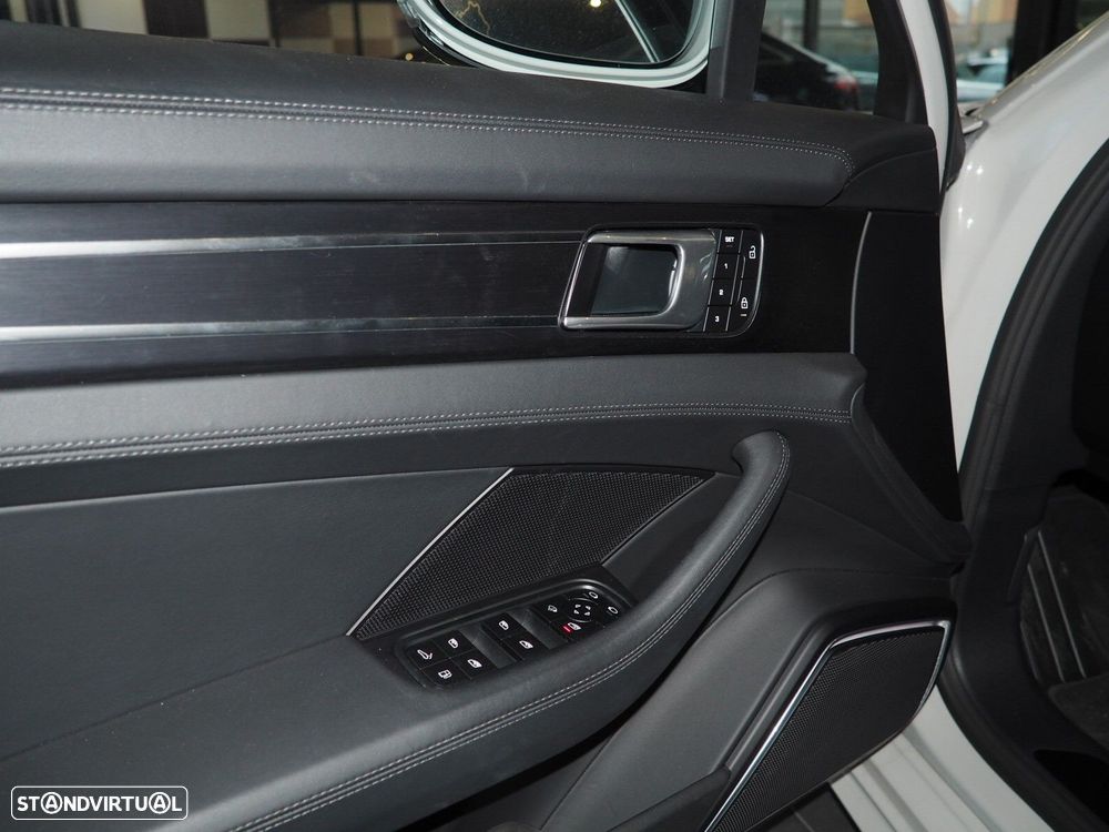 Porsche Panamera Sport Turismo - 7