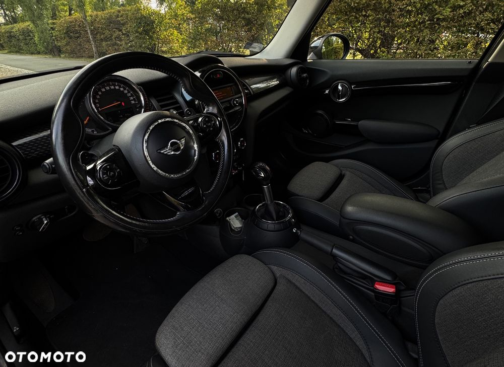 MINI Cooper S Standard - 5