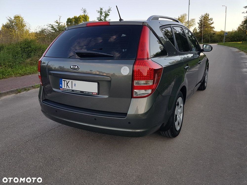 Kia Ceed 1.4 CVVT Dream-Team Edition - 7