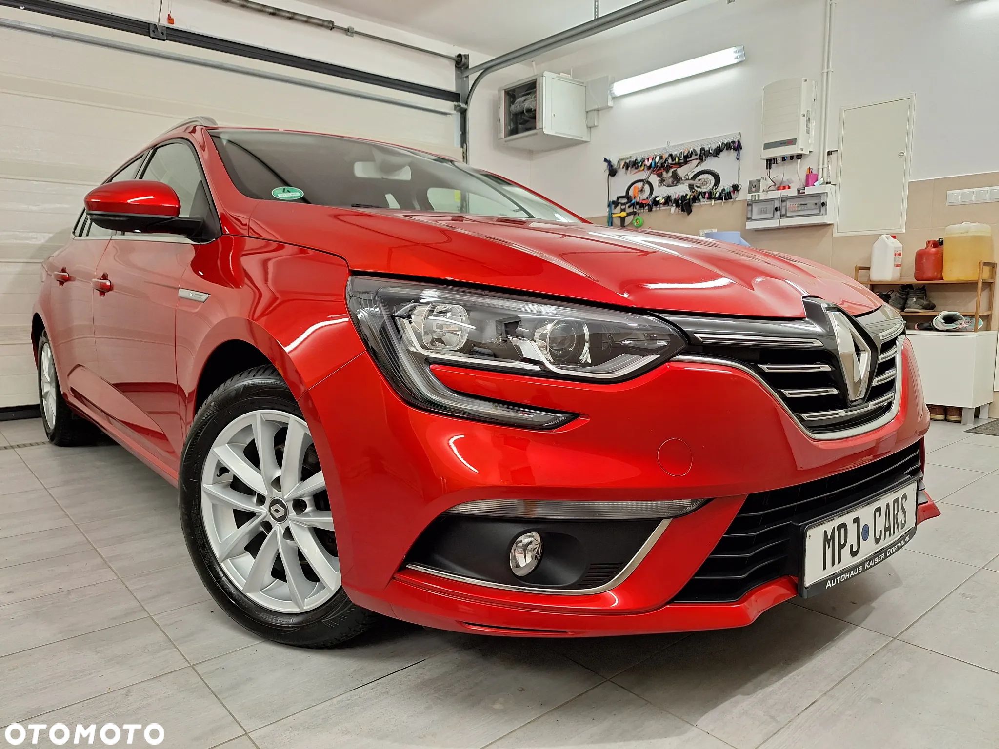 Renault Megane ENERGY TCe 130 BUSINESS - 1