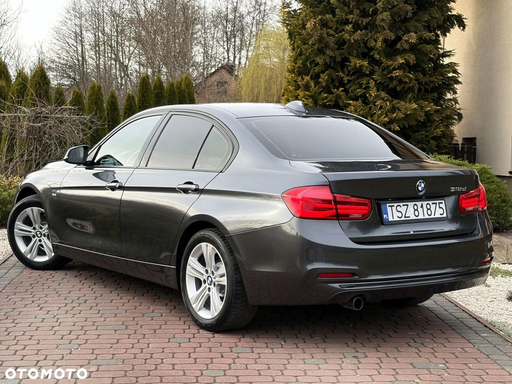 BMW Seria 3 318d Sport Line - 3
