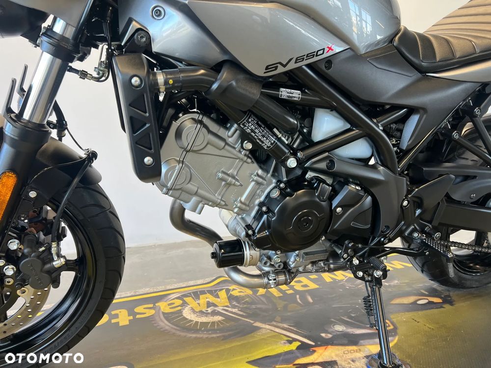 Suzuki SV - 8