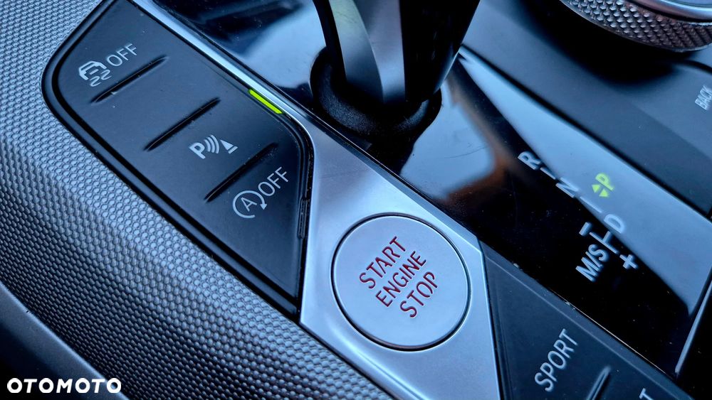 BMW Seria 3 320d Touring Advantage - 32