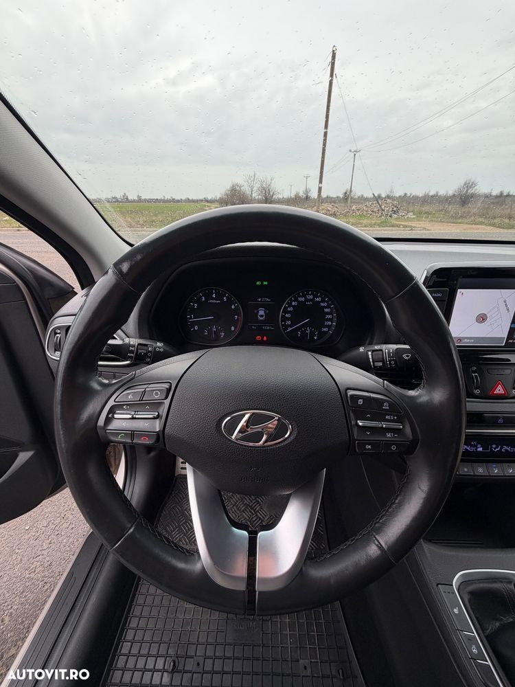 Hyundai i30 1.4 T-GDi 140CP 5DR Exclusive - 6