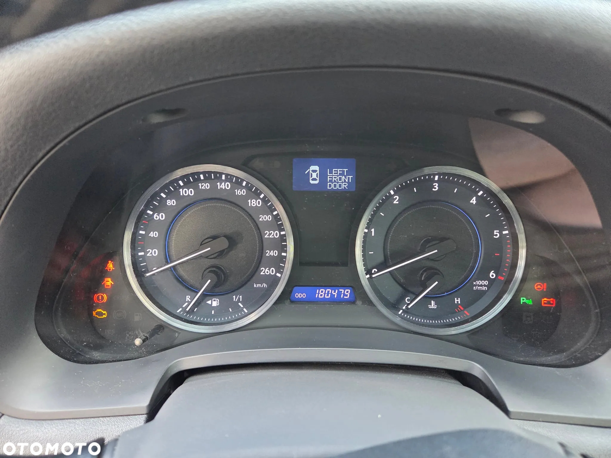 Lexus IS 220 D F Sport - 9