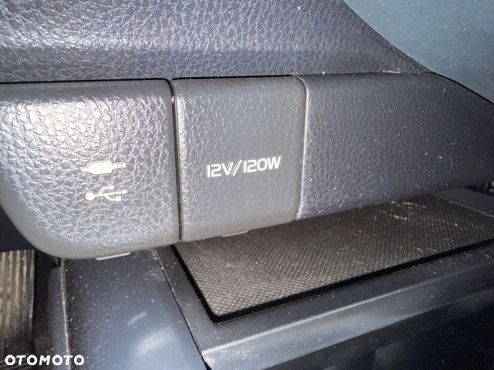 Toyota Camry 2.5 Hybrid Executive CVT - 18