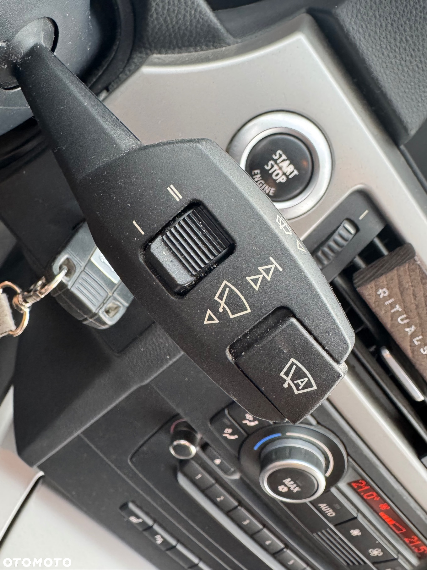 BMW Seria 3 320i - 14
