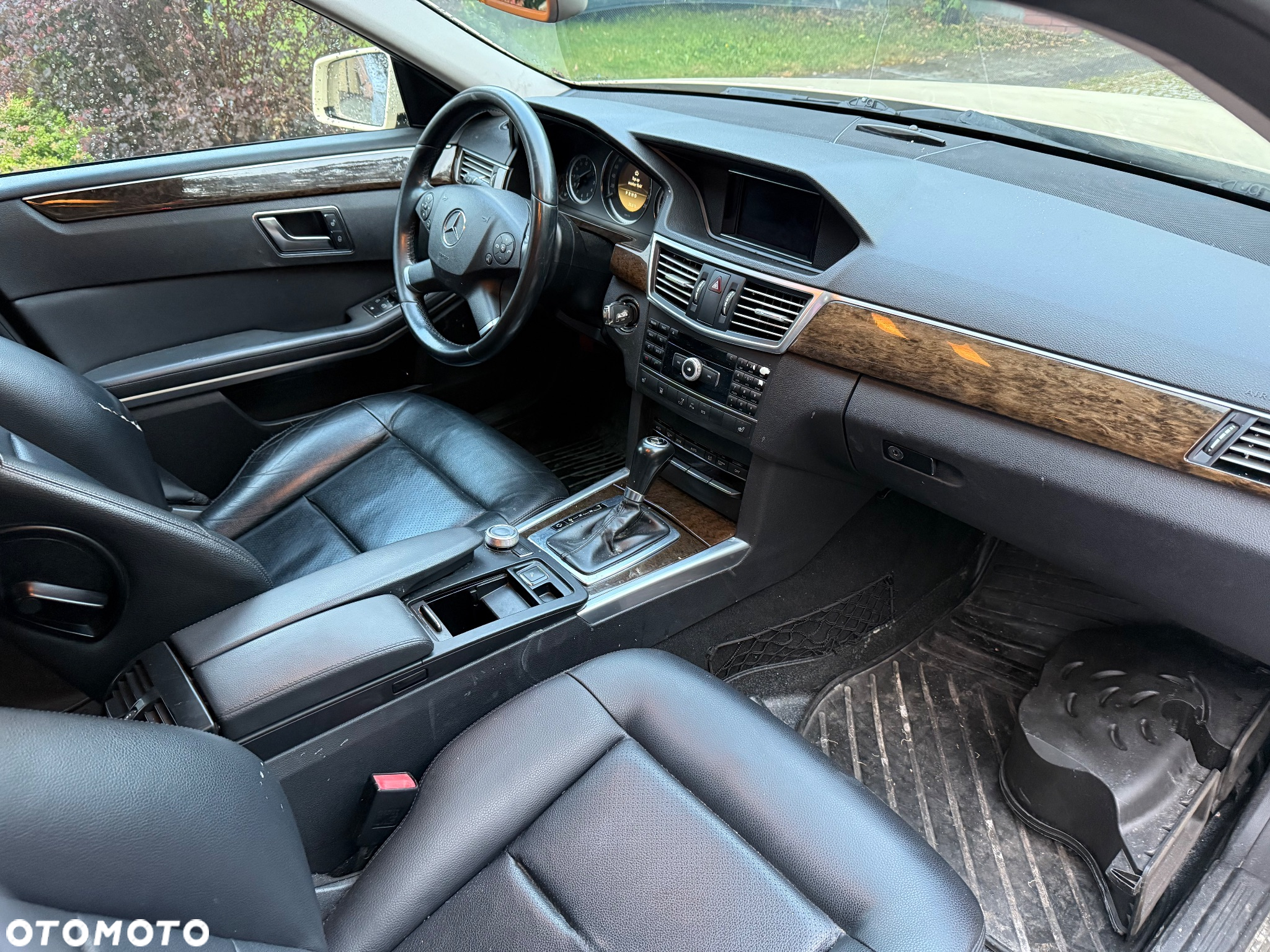 Mercedes-Benz Klasa E 200 T CDI DPF BlueEFFICIENCY Automatik - 13
