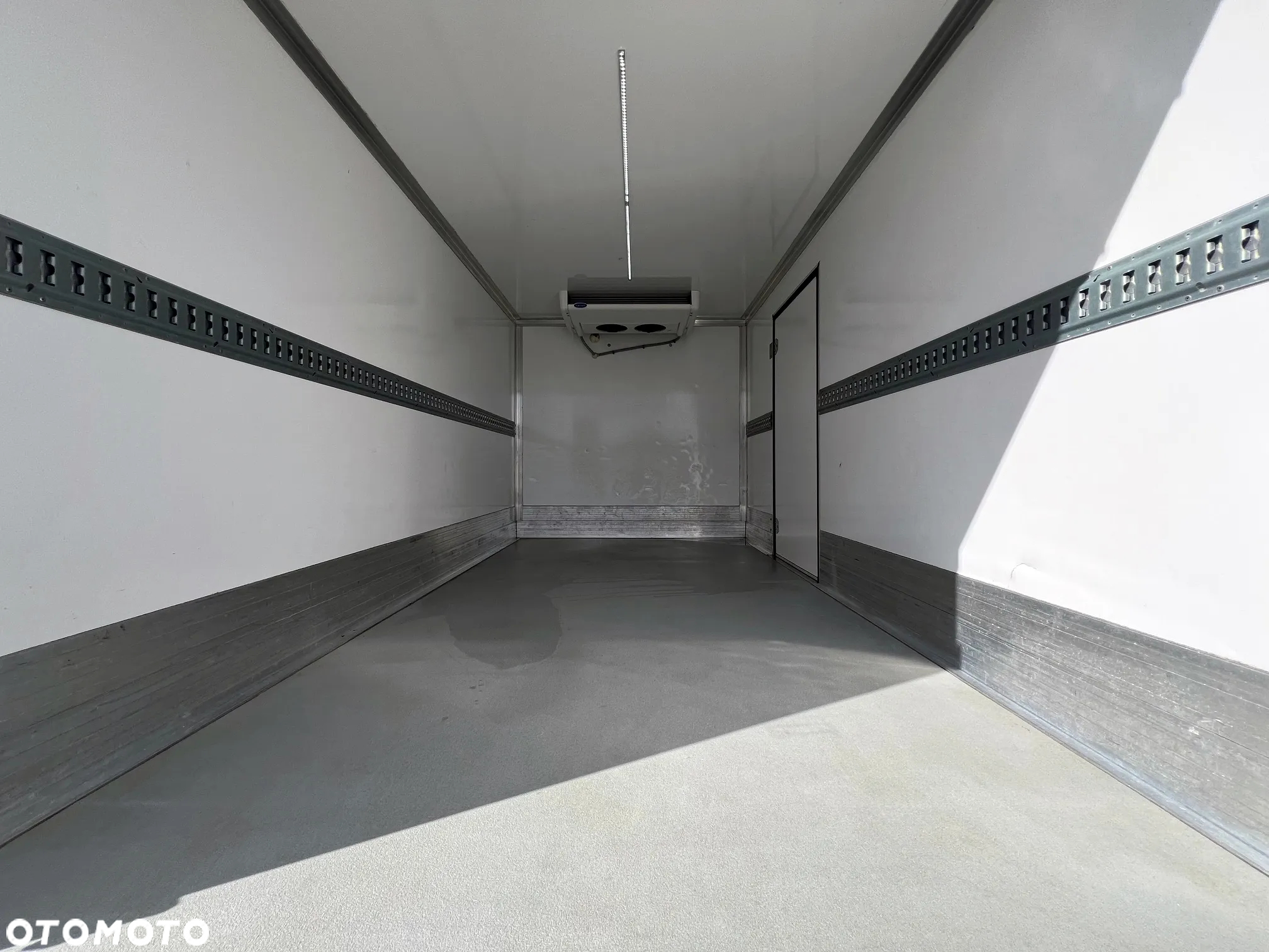 Iveco Daily 35S16 3.0 Kontener Chłodnia Izoterma 3x Drzwi Salon PL, Jeden Właściciel - 7